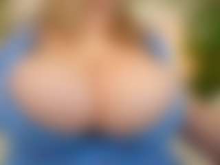 Live cam show with happyalice - BBW on Camming Site