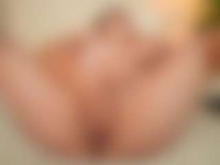 happyalice's Live Sex Cam Show