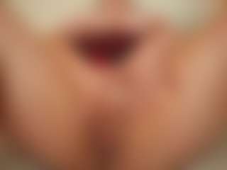 happyalice's Live Sex Cam Show