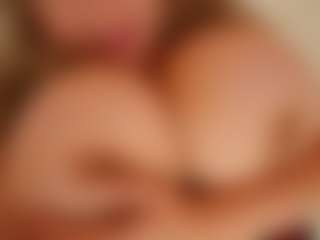 happyalice's Live Sex Cam Show