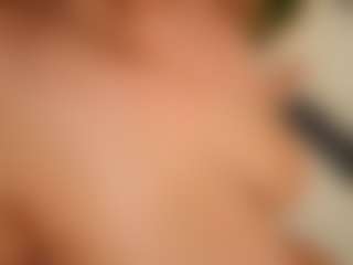 happyalice's Live Sex Cam Show
