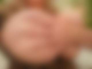 happyalice's Live Sex Cam Show