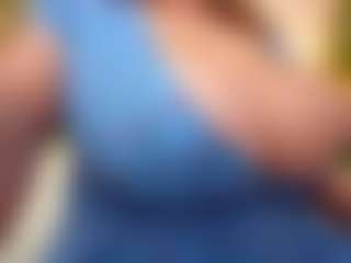 Live cam show with happyalice - Green Eyes on Dolls Live