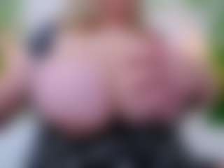 happyalice's Live Sex Cam Show