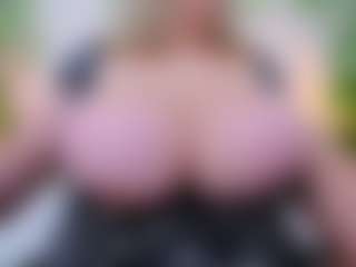 happyalice's Live Sex Cam Show