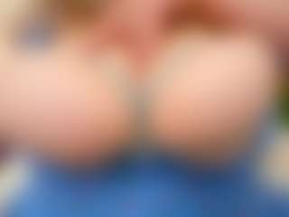 happyalice's Live Sex Cam Show