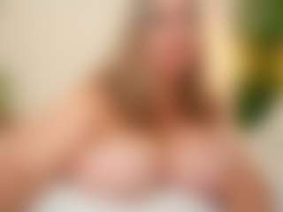 happyalice's Live Sex Cam Show