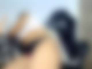 Live cam show with lizbigtits - Ebony on parknlotfishbdy | colombia