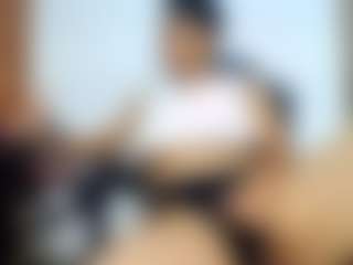 lizbigtits's Live Sex Cam Show