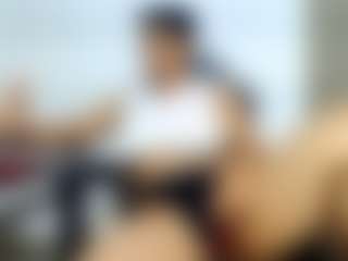 lizbigtits's Live Sex Cam Show