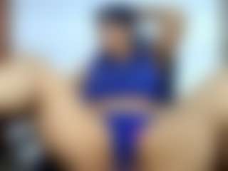 Live cam show with lizbigtits - Show on StripNow