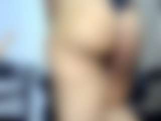 lizbigtits's Live Sex Cam Show