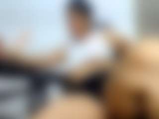 lizbigtits's Live Sex Cam Show