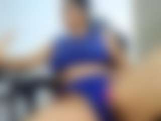 Live cam show with lizbigtits - Pantyoff on Camsoda
