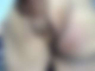 lizbigtits's Live Sex Cam Show