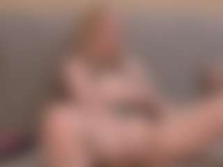Live cam show with giweria - Fingering on Camsoda Late Night