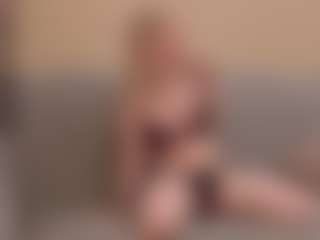 Live cam show with giweria - Cute on madthumbs