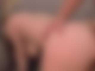 giweria's Live Sex Cam Show