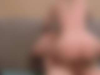 giweria's Live Sex Cam Show