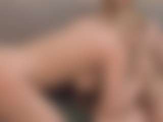 Show live cam dengan giweria - Brown Eyes Big Tits di Camsoda