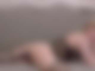 Live cam show with giweria - Blonde Hair Toys on CSO-WL