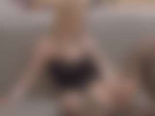 Live cam show with giweria - Athletic Asshole on Gym Cam Girls