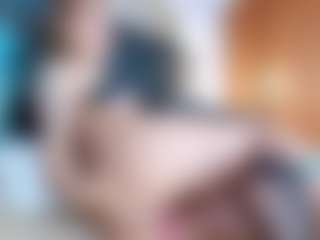 zhanel-69's Live Sex Cam Show