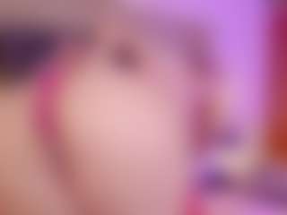 Show en direct avec zhanel-69 - Slender Athletic sur Camsoda