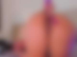 Live cam show with MRS. SQUIRT QUEEN - Pussyplay on milfzrlive.com