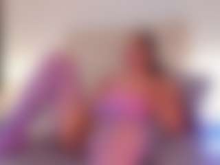 Live cam show with MRS. SQUIRT QUEEN - Average on madthumbs