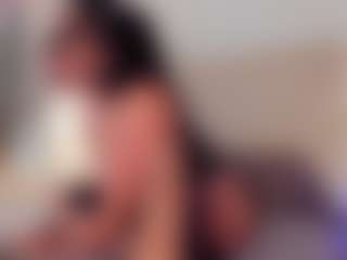Live cam show with MRS. SQUIRT QUEEN - Flashing on SxyPornLive