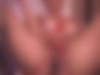Live cam show with MRS. SQUIRT QUEEN - Average on TeamSkeetLive