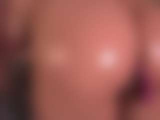 Live cam show with MRS. SQUIRT QUEEN - White on Camsoda | colombia