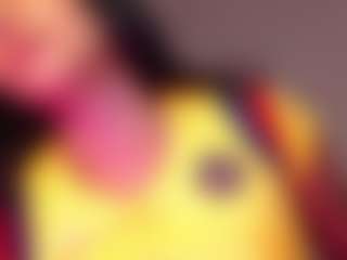 destinnemills MILF webcam performer live streaming