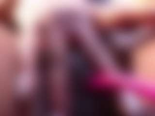 Live cam show with destinnemills - Middle Aged on Dolls Live