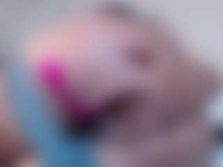 Live cam show with destinnemills - Ebony on liverealitysex.com