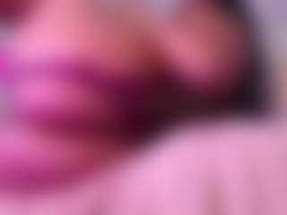 destinnemills MILF webcam performer live streaming
