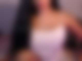 destinnemills MILF webcam performer live streaming