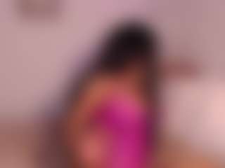 destinnemills MILF webcam performer live streaming