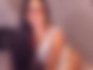Live cam show with destinnemills - Gamer Mature on nudelive.tv