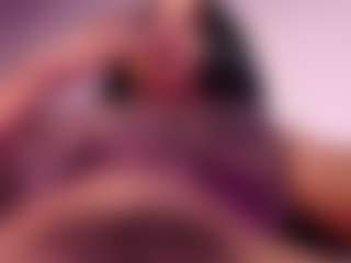 destinnemills MILF webcam performer live streaming