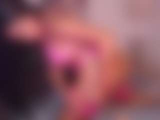 destinnemills MILF webcam performer live streaming