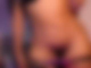 destinnemills MILF webcam performer live streaming