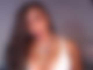 Live cam show with destinnemills - Drinking on instabang