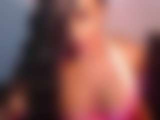 Live cam show with destinnemills - Latina on Camsoda