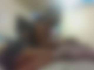 Live cam show with antonettekiki - Bedroom Black on Fit Hotties