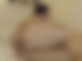 Live cam show with matilda-69x - Cosplay on xDating