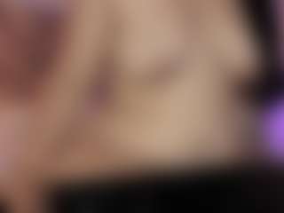 matilda-69x's Live Sex Cam Show
