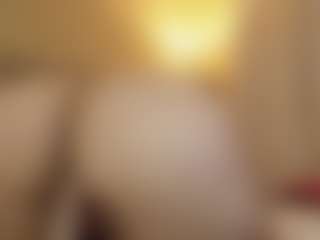 Live cam show with matilda-69x - Average on dropp.cam