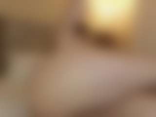 Live cam show with matilda-69x - Average on 1on1-livenow